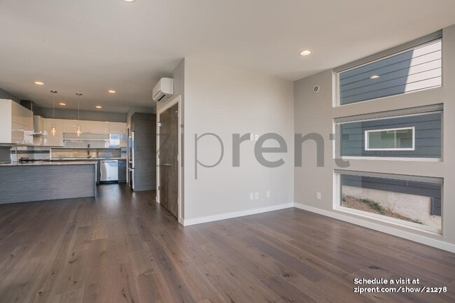 Building Photo - 1409 19th Ave