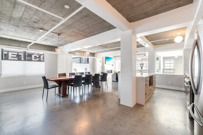 Foto del edificio - 1950 Pacific Ave