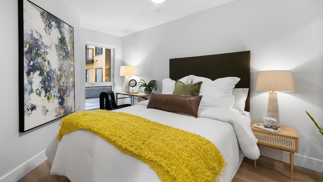 Building Photo - The Gorge