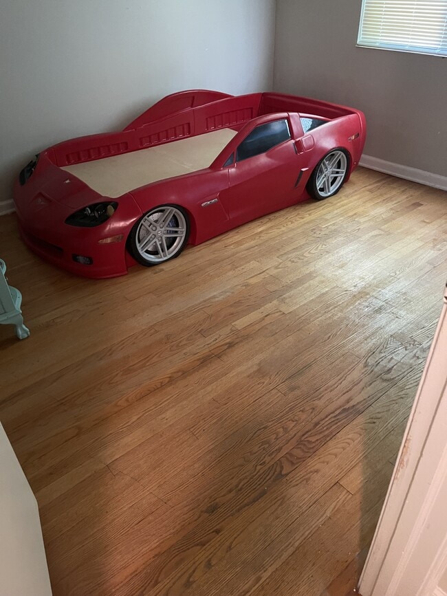 Building Photo - 7344 Wayne Ave