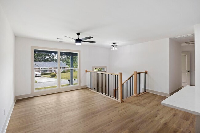 Foto del edificio - 1411 Westway Dr