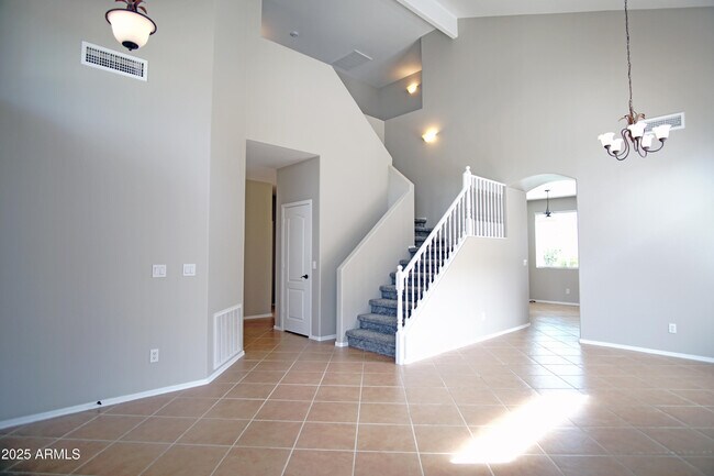Foto del edificio - 9343 W Quail Ave
