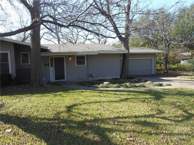 Building Photo - 4510 Frontier Trail