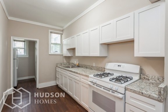Building Photo - 4027 W Cold Spring Ln