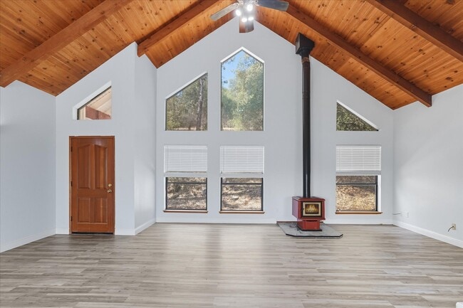 Building Photo - 29766 Tioga Dr