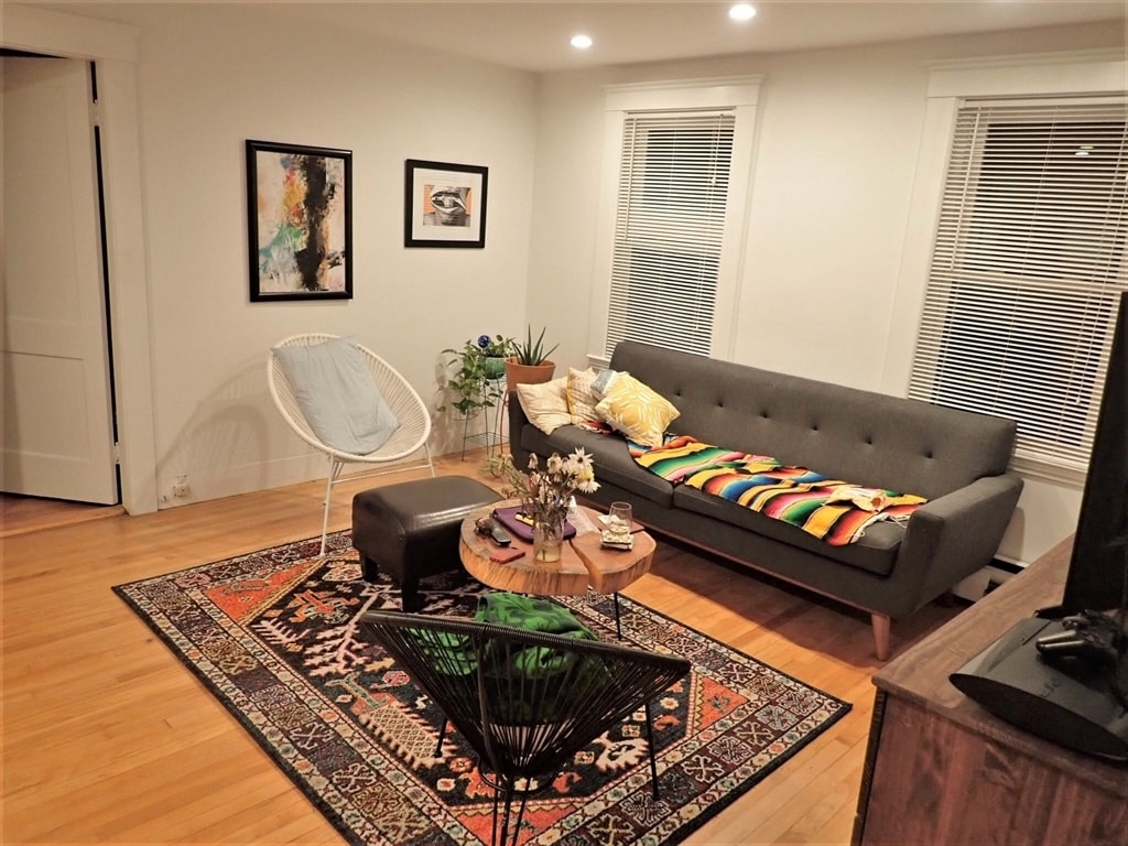 Foto principal - 76 Wenham St