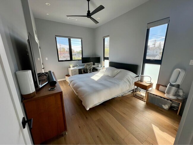 Dormitorio - 11044 Aletta Ave