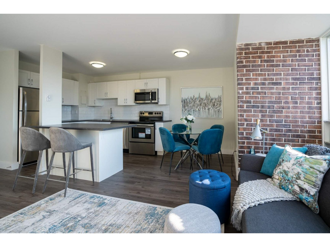 Photo du bâtiment - 700-710 Sir John A. MacDonald Blvd.