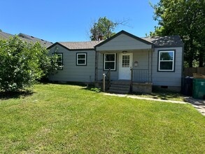 Building Photo - 3208 NW 30th St