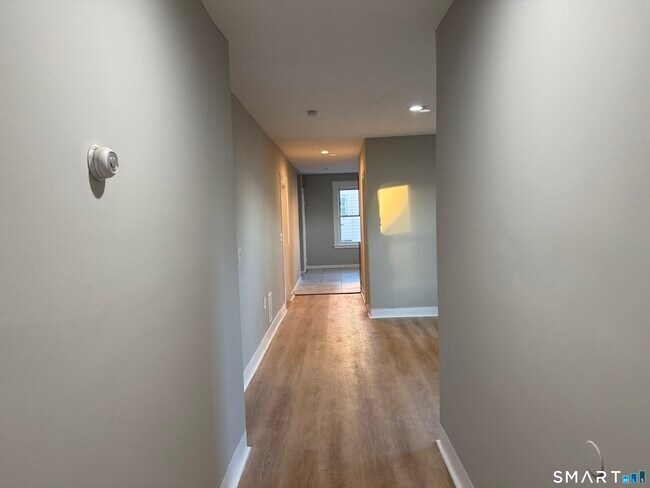 Building Photo - 276 Orchard St