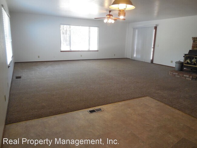 Foto del edificio - 3 br, 2 bath House - 3901 El Portal Drive