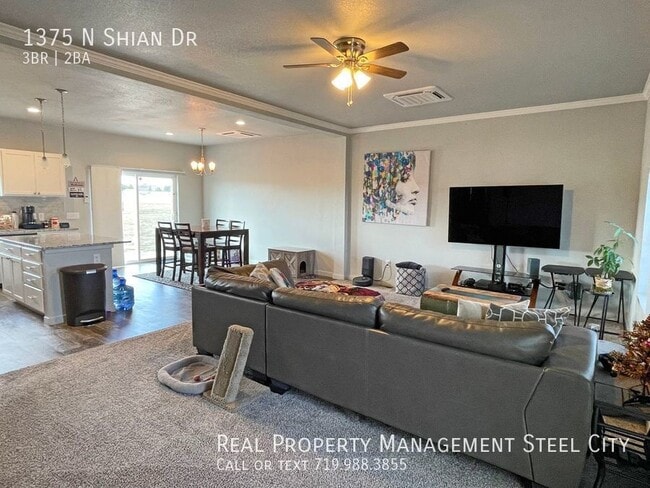 Building Photo - 1375 N Shian Dr