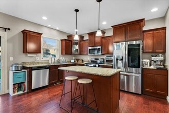 Building Photo - 114 Blazing Star