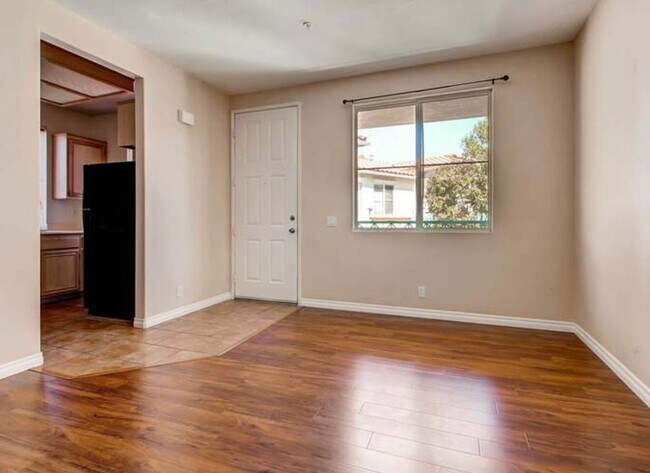Building Photo - 1 bedroom condo for rent im a beautiful co...