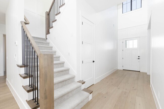 Foto del edificio - Gorgeous 5 bed 3.5 bath in Desert Canyons