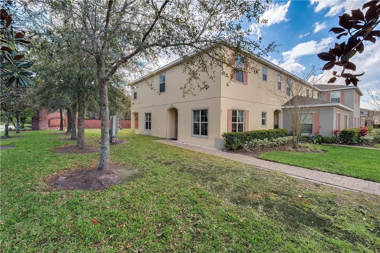 Foto principal - Kissimmee/ Poinciana Townhome