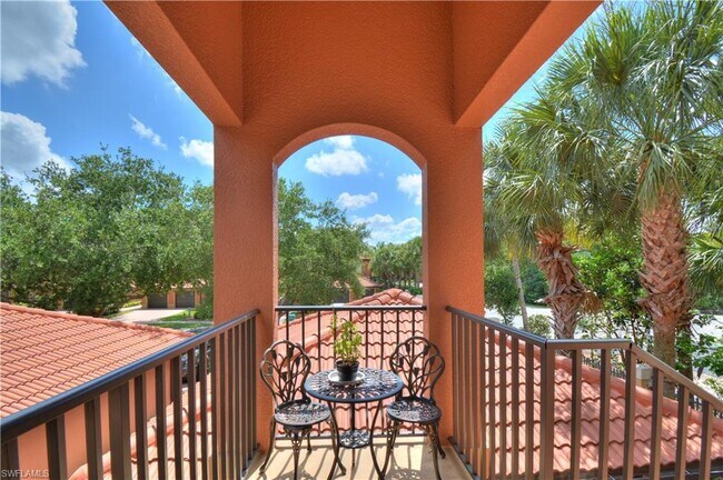 Foto del edificio - 10021 Heather Ln