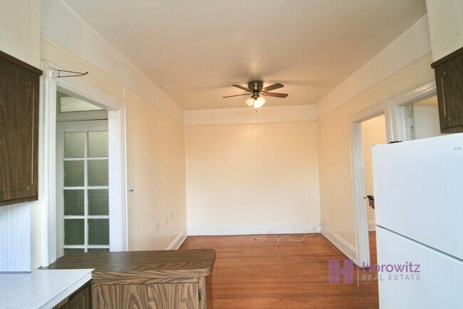 Building Photo - 24-11 41st St