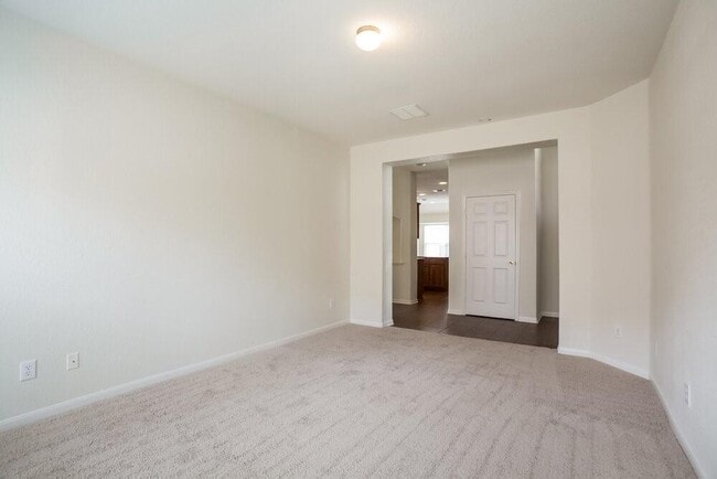 Building Photo - 2017 Sandy Bank Ln