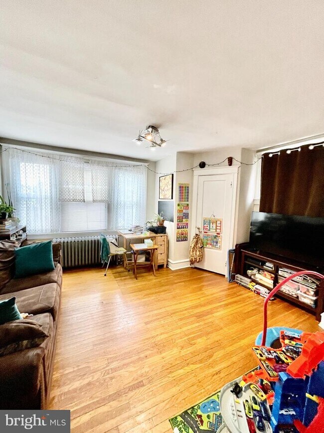 Foto del edificio - 3213 N 33rd St