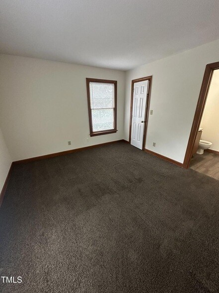 Foto del edificio - 3512 Ivy Commons Dr