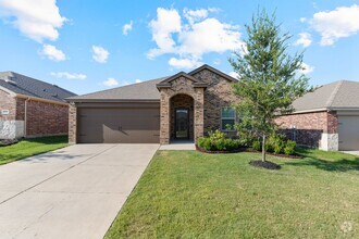 Building Photo - 936 English Dr