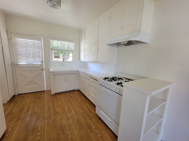 Building Photo - 13642 Leadwell St