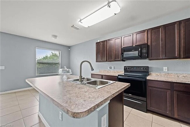 Building Photo - 3605 Denia Ct