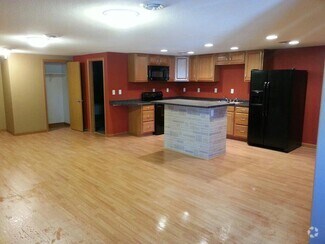 Building Photo - 215 4th St W