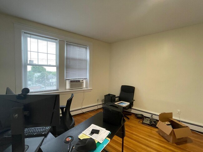 Building Photo - 204 Massachusetts Ave