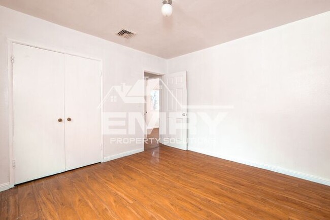 Foto del edificio - Inglewood 90303 1 Bed 1 Bath Move in Ready!