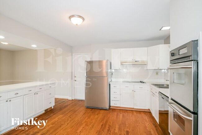Foto del edificio - 317 Hill Trail Dr