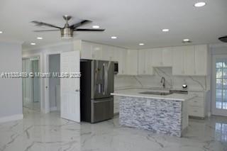 Foto del edificio - 3954 Coconut Cir N