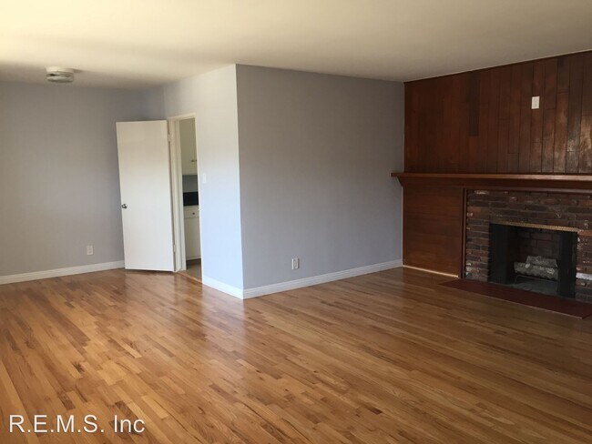 Building Photo - 3 br, 2 bath House - 1161 Tennyson Street