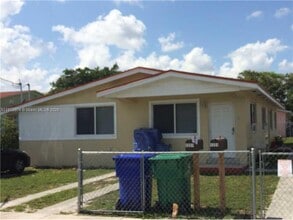 Building Photo - 1221 NW 44th St