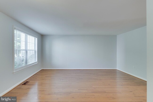 Foto del edificio - 19 Chisholm Landing Ct