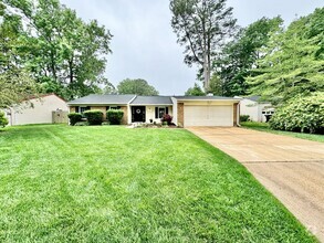 Building Photo - 3441 Dickens Dr