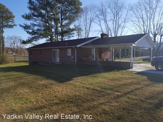 Building Photo - 3 br, 2 bath House - 2119 Riverside Drive