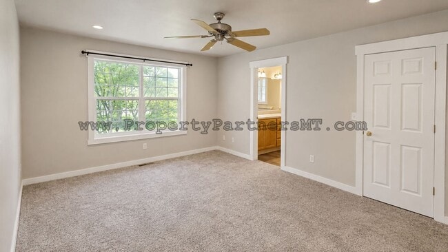 Building Photo - 3 Bedroom 2 Bath House - Near Emily Dickinson School