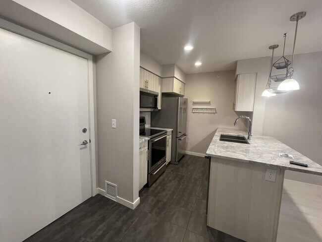 Photo du bâtiment - 5500 Mitchinson Way