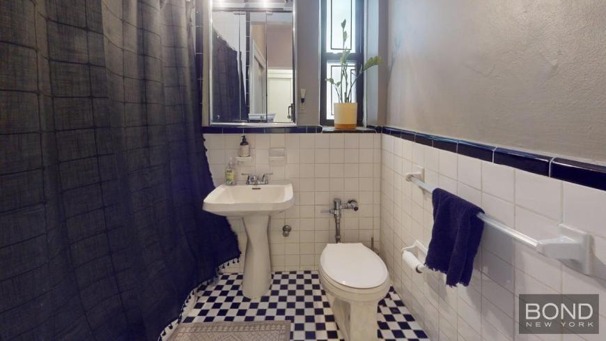 Foto principal - 1 bedroom in NEW YORK NY 10011