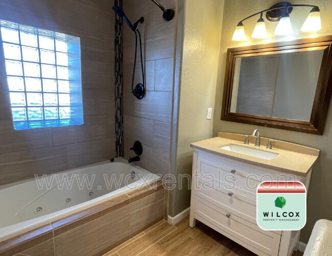 Building Photo - 115 N Wall Ave