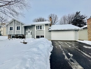 Building Photo - 1669 Walnut Ln