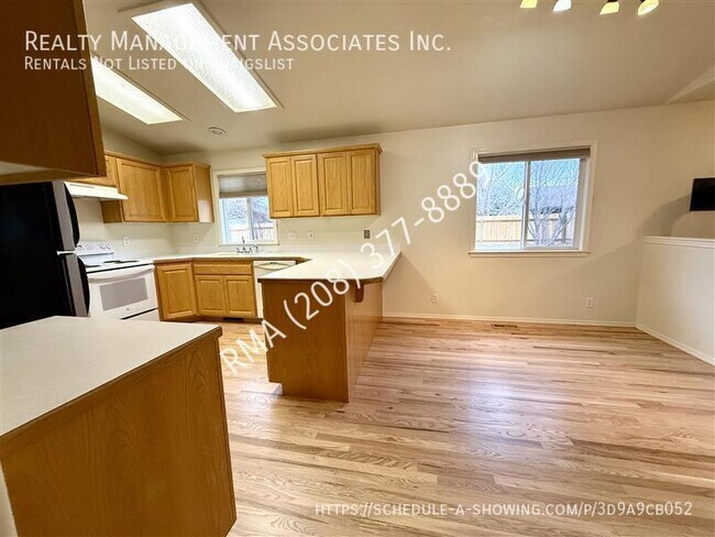 Foto del edificio - 2889 W Stallion St