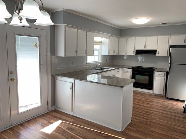 Updated kitchen - 21 Hidden Springs Rd