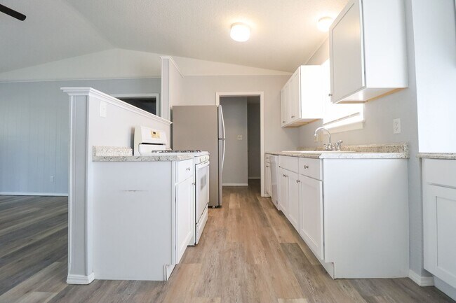 Foto del edificio - 3 Bed 2 Bath Sand Springs