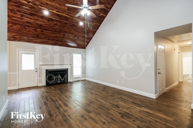 Foto del edificio - 7815 Pinetuck Ln