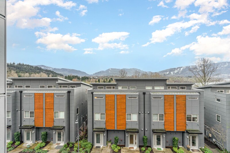 4226 213th Pl SE, Issaquah, WA 98029 Townhome Rentals in Issaquah WA