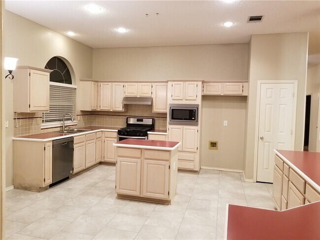 Foto del edificio - 3113 Candide Ln
