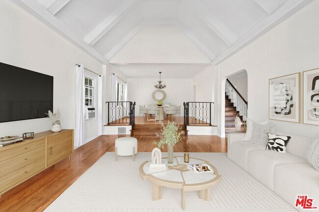 Foto del edificio - 2941 Motor Ave